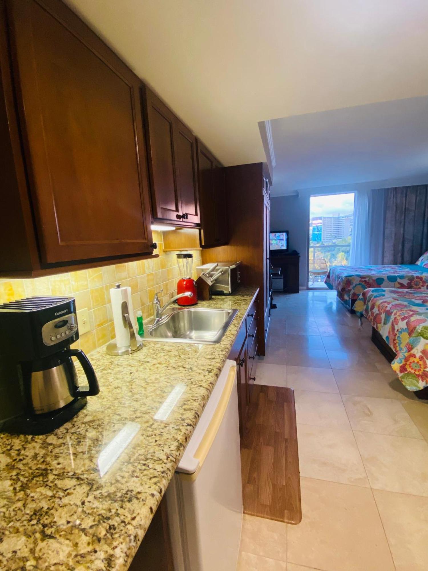 Cozy Studio With Free Parking In Waikiki Honolulu Kültér fotó